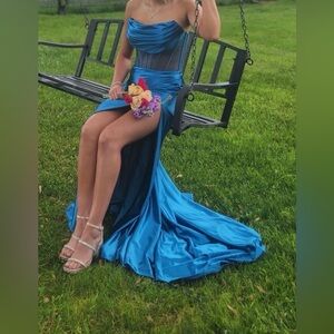 Sherri Hill Vibrant Blue